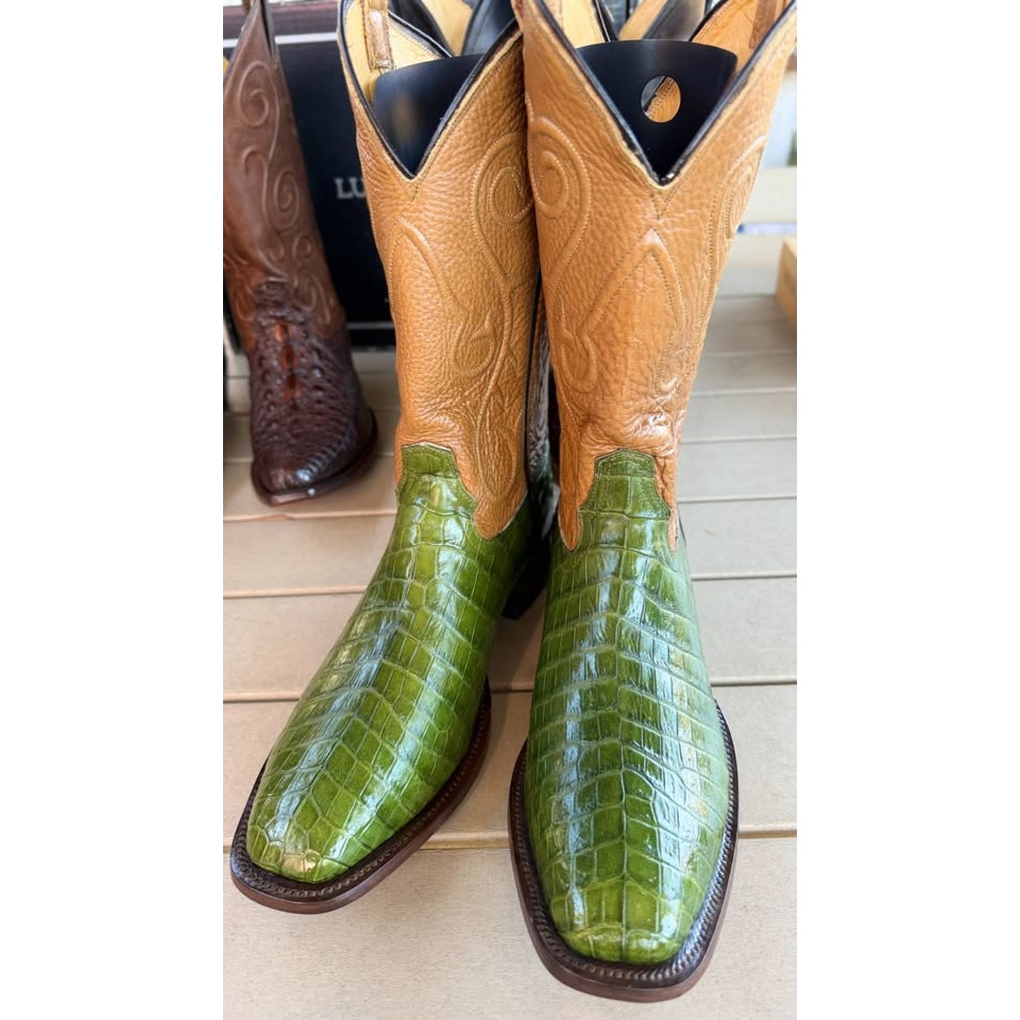 π Rare Candy Apple Green Nile Crocodile Boots β Size 10.5D