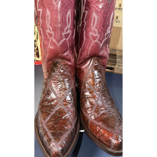 🔥 Custom Patchwork Anteater Boots – Size 12 🔥
UNO Collectibles | Rare & Discontinued Exotic