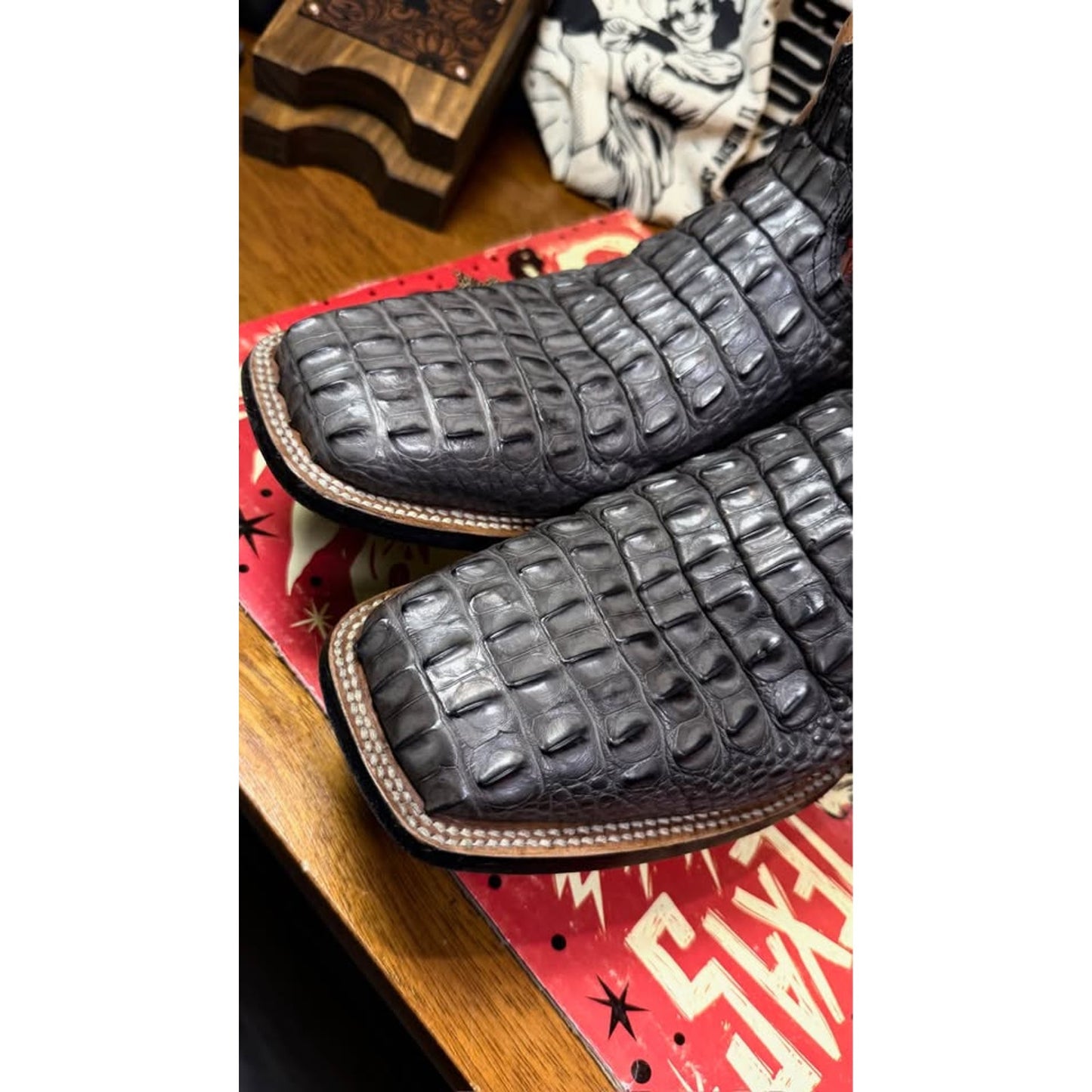 🐊VACCARI HANDMADE CAIMAN HORNBACK “BIG CHIEF” BOOTS — SIZE 11 D