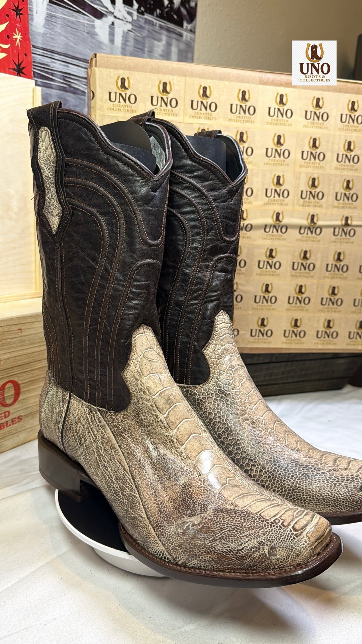 Men’s Genuine Ostrich Leg Cowboy Boots — Handmade El Paso TX — Size 9