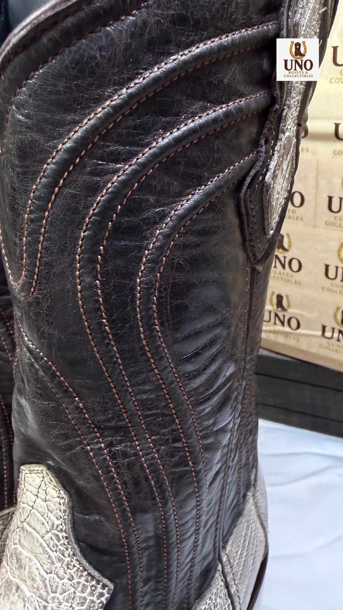 Men’s Genuine Ostrich Leg Cowboy Boots — Handmade El Paso TX — Size 9