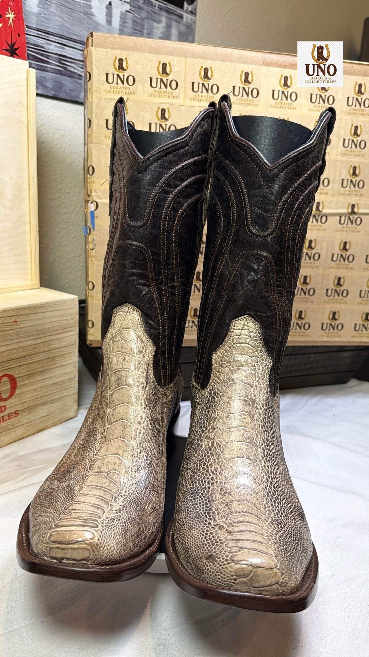 Men’s Genuine Ostrich Leg Cowboy Boots — Handmade El Paso TX — Size 9