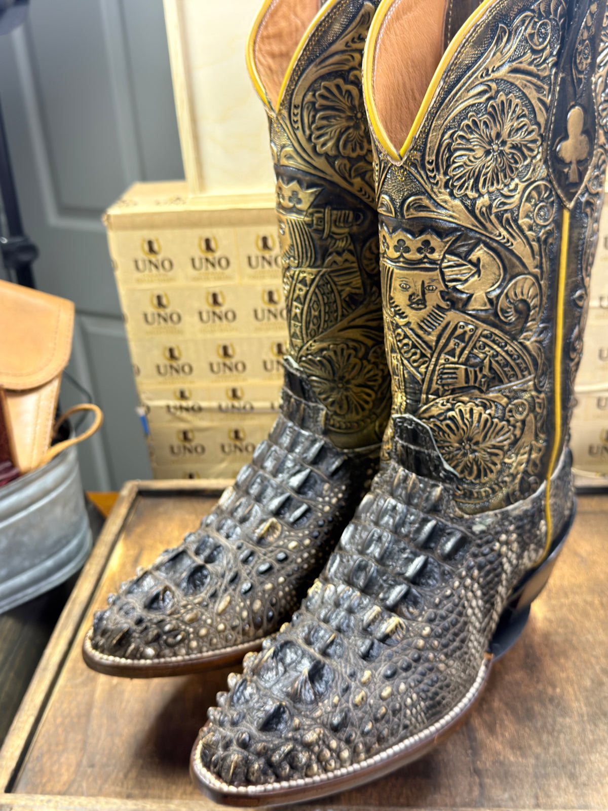 Handmade El Paso American Alligator Hornback Cowboy Boots – Hand-Tooled King of Spades Shafts – Men's 11 – New, Never Worn - Image 10