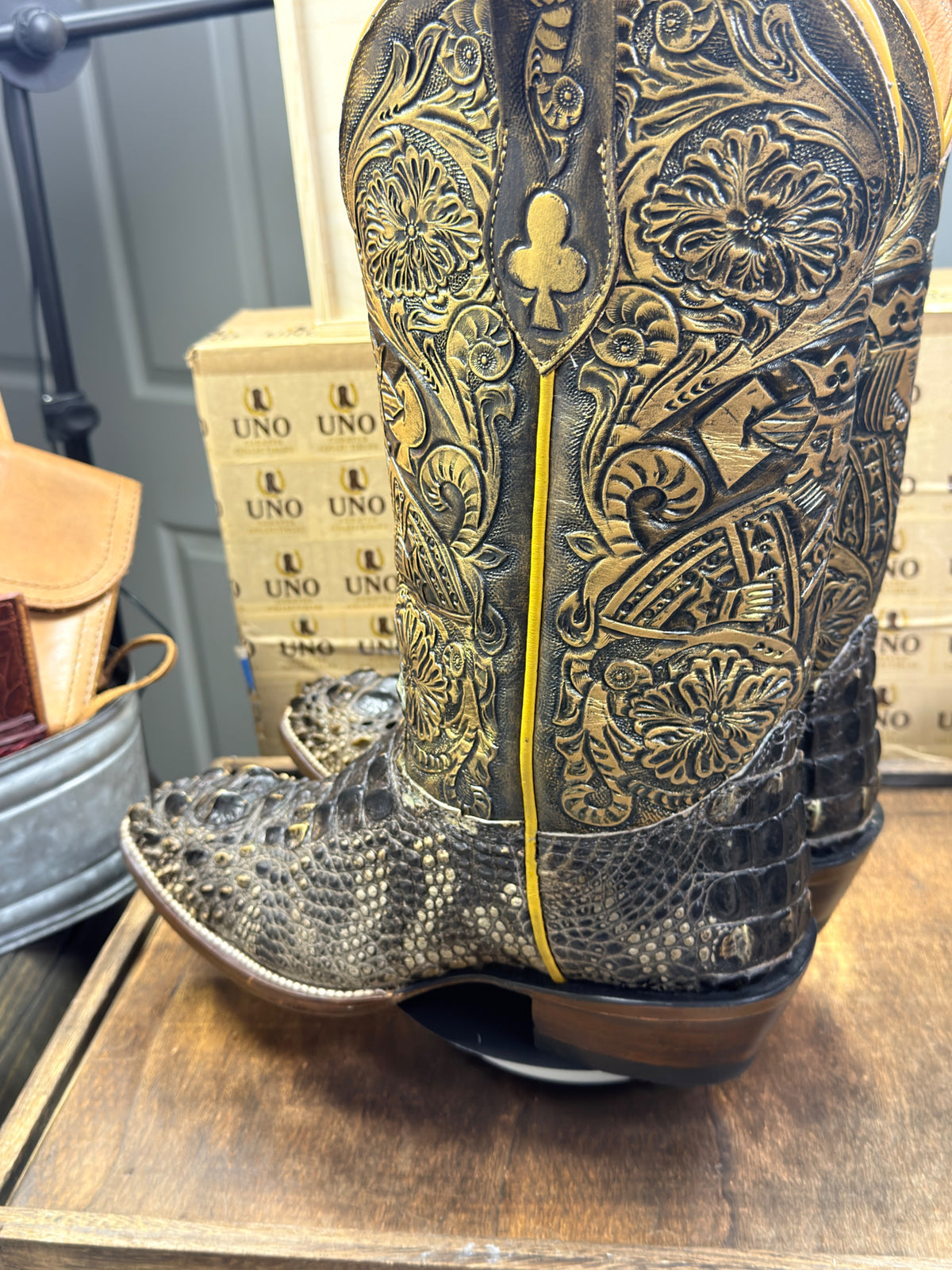 Handmade El Paso American Alligator Hornback Cowboy Boots – Hand-Tooled King of Spades Shafts – Men's 11 – New, Never Worn - Image 11