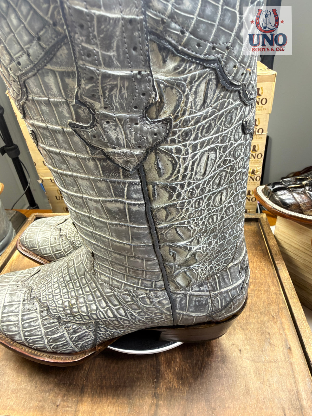 Crocodile Boots – Majestic Style, Scalloped Wingtip & Collar – Antique Gray – Men's 11.5D – Brand New - Image 15