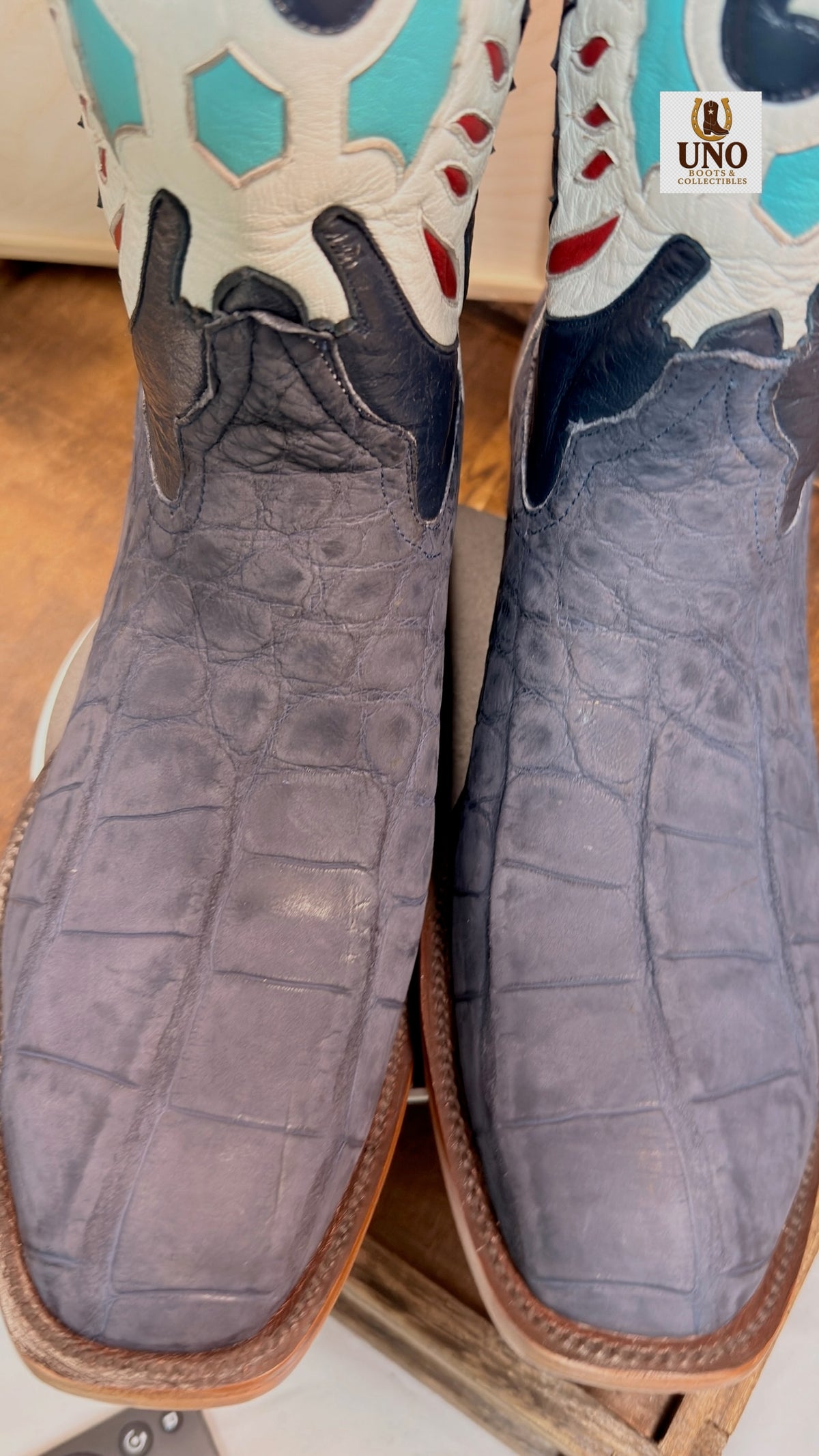 Handmade El Paso Blue Alligator Boots – French Toe – Multicolor Eagle Inlay Shafts – Men's 10 – New, Never Worn - Image 7