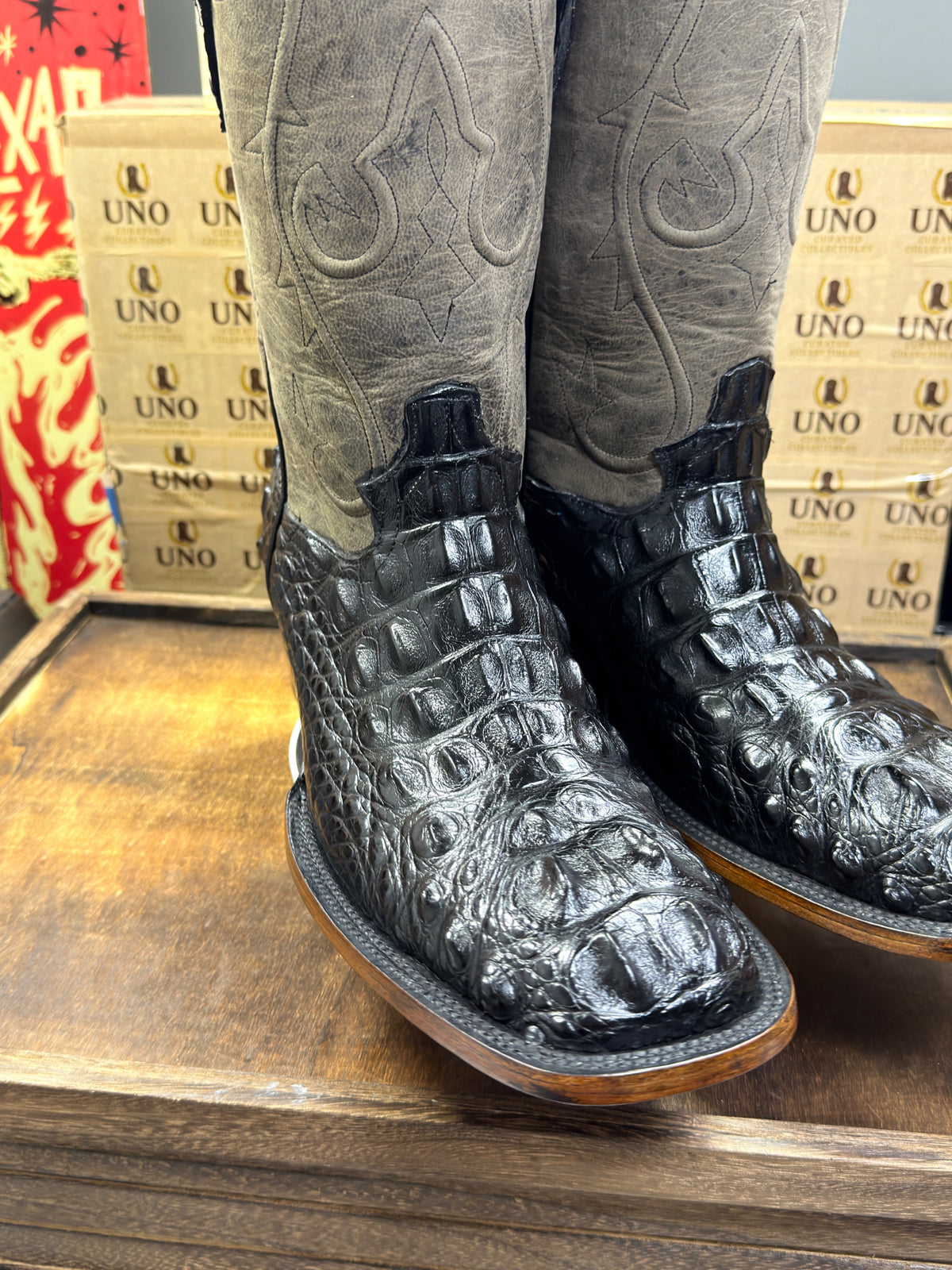 Handmade El Paso American Alligator Neck Cut Boots – Black with Gray Distressed Shafts – Square Toe – Men's 11 – Brand New