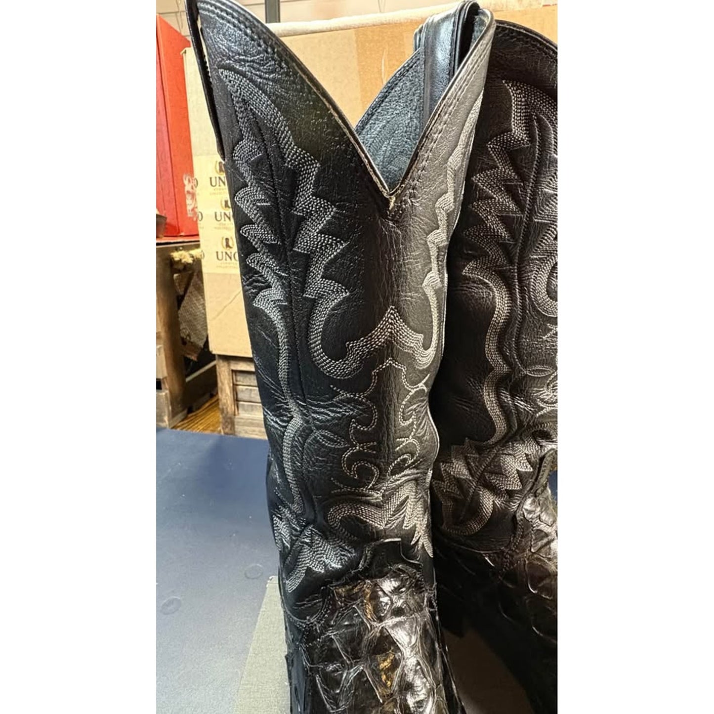 Pre-ban Exotic Ant’s - Justin 8.5D - Black Cherry