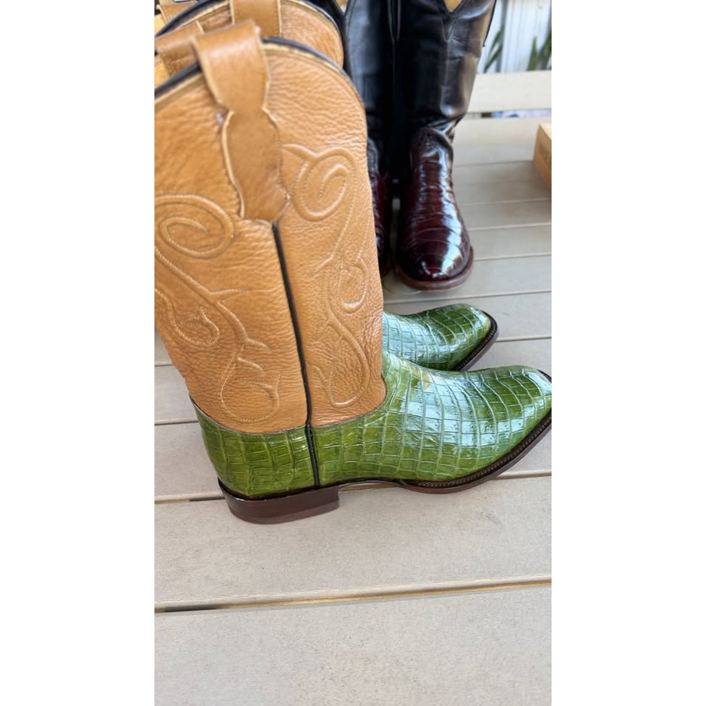 🐊 Rare Candy Apple Green Nile Crocodile Boots – Size 10.5D
