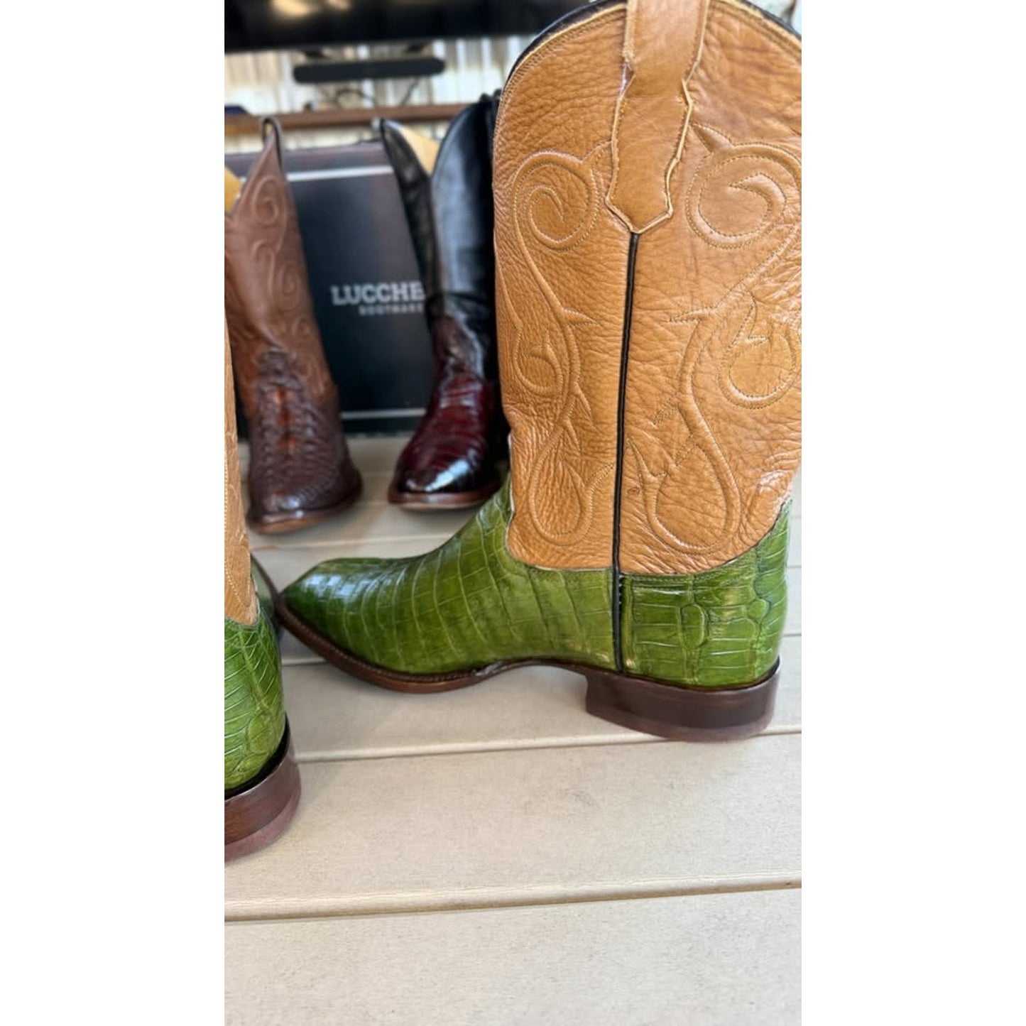 🐊 Rare Candy Apple Green Nile Crocodile Boots – Size 10.5D