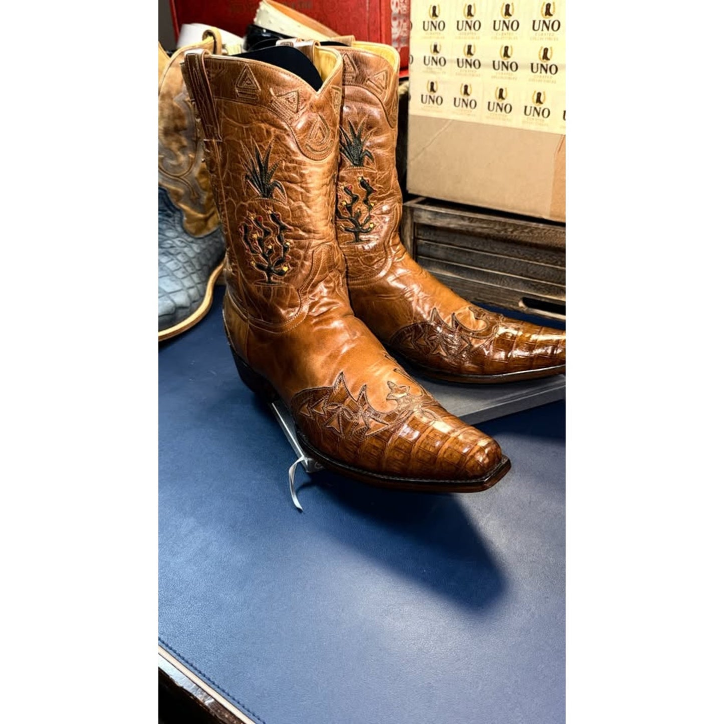 Old Gringo Handmade Boots - Inlay with Gator - 13D