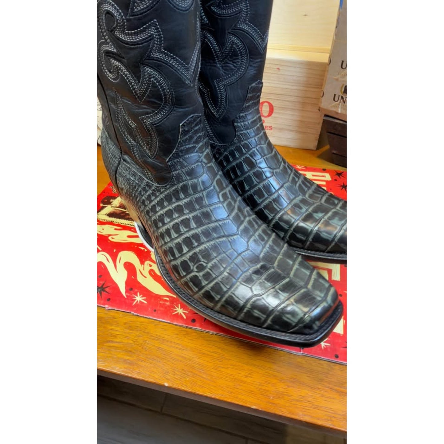 🐊 CODY JAMES GENUINE CAIMAN BELLY WESTERN BOOTS — SIZE 12D
