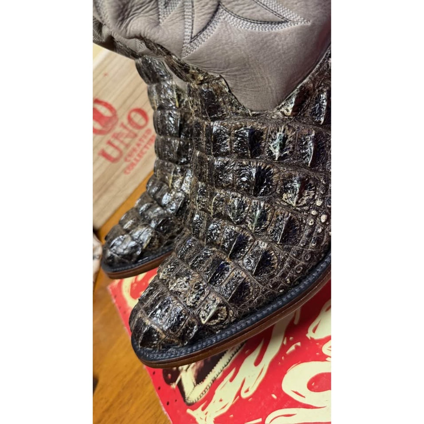 🐊 GENUINE NATURAL HORNBACK EXOTIC WESTERN BOOTS — SIZE 11.5D