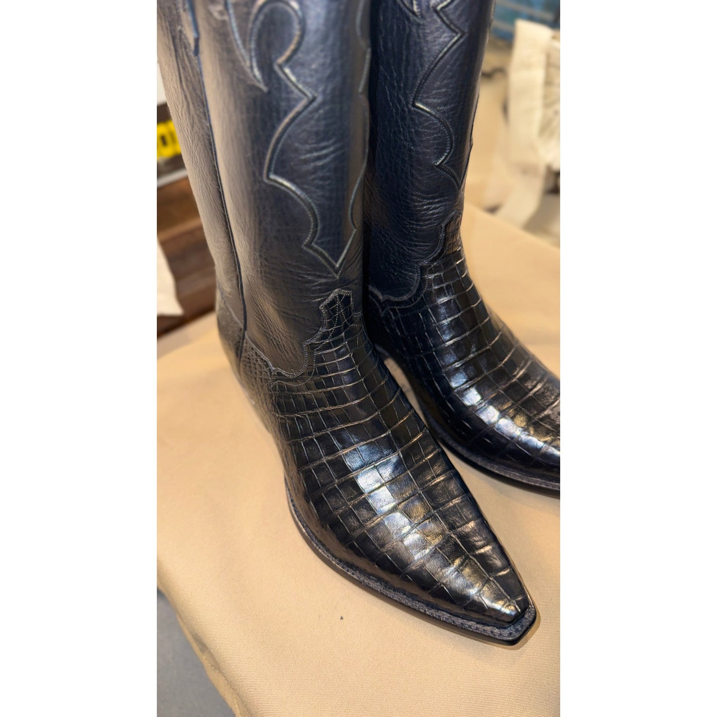 NEW-Handmade Custom Caiman Boots by Francisco Mendoza-11.5