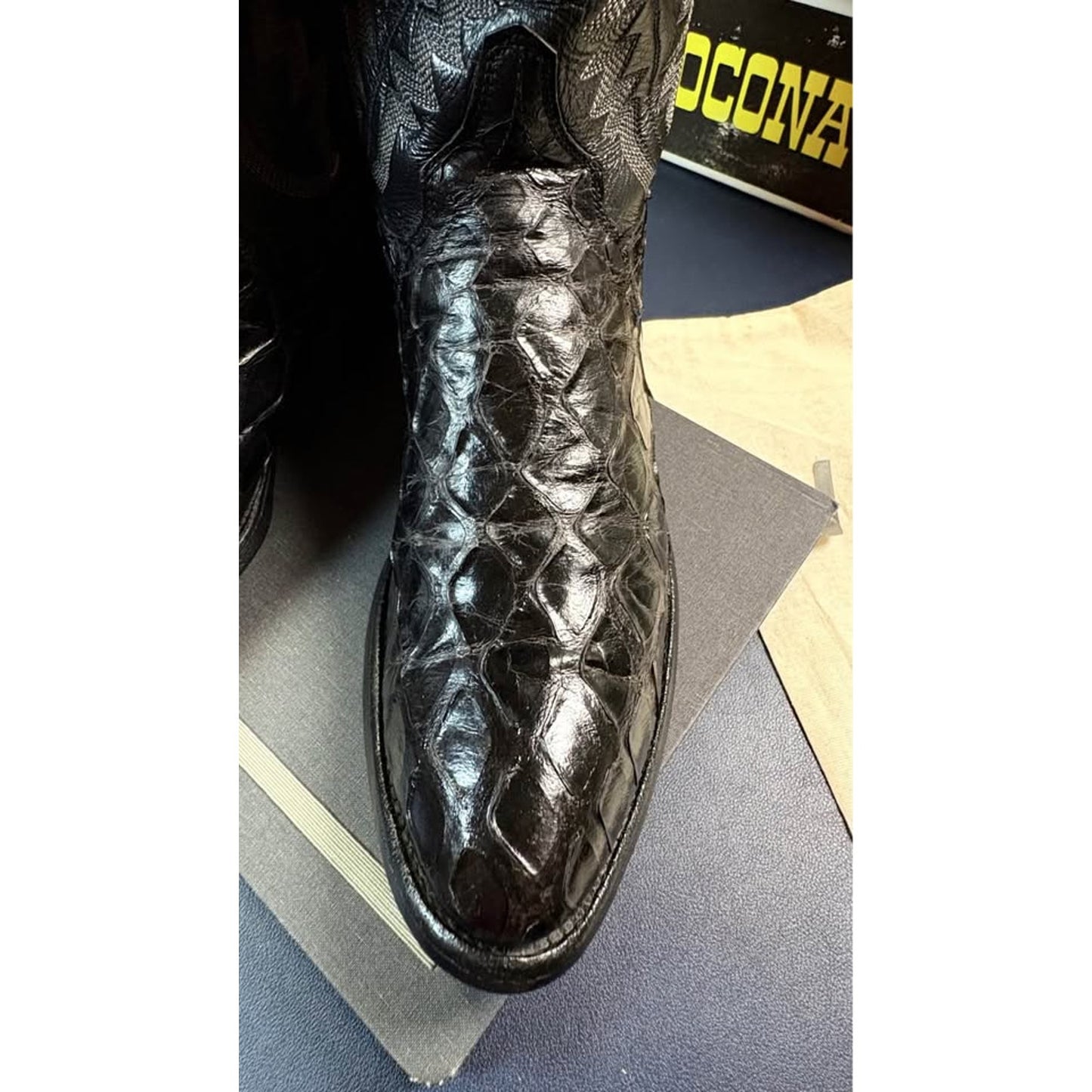 Pre-ban Exotic Ant’s - Justin 8.5D - Black Cherry