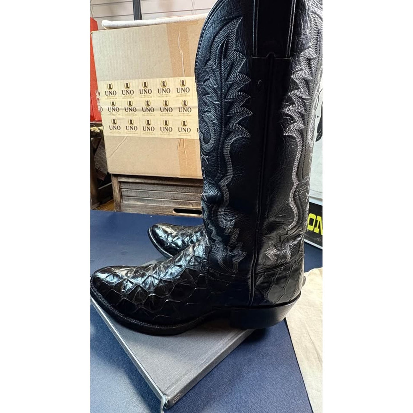 Pre-ban Exotic Ant’s - Justin 8.5D - Black Cherry