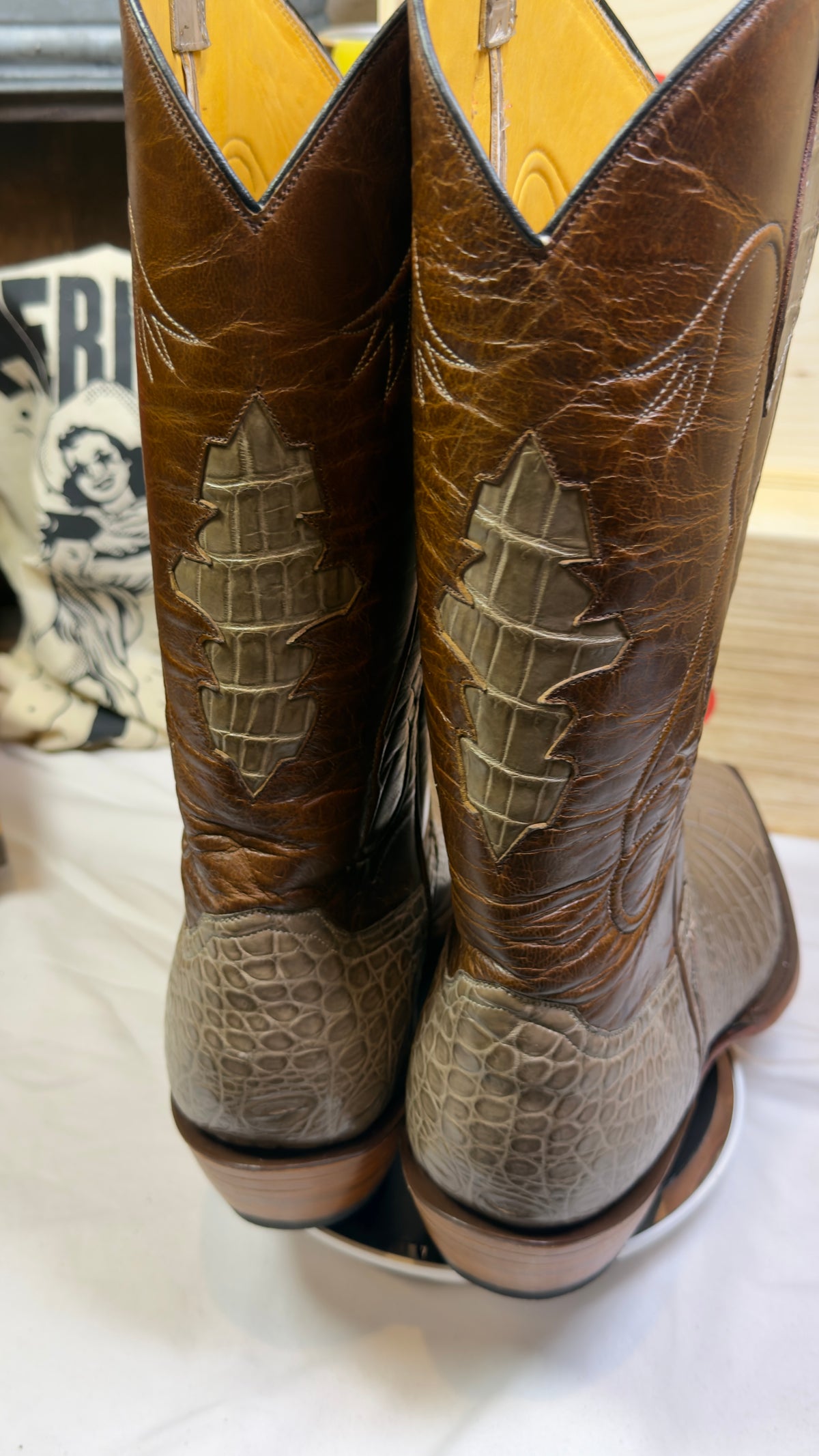 Men’s Genuine Alligator Cowboy Boots — Size 11.5 — Brand New