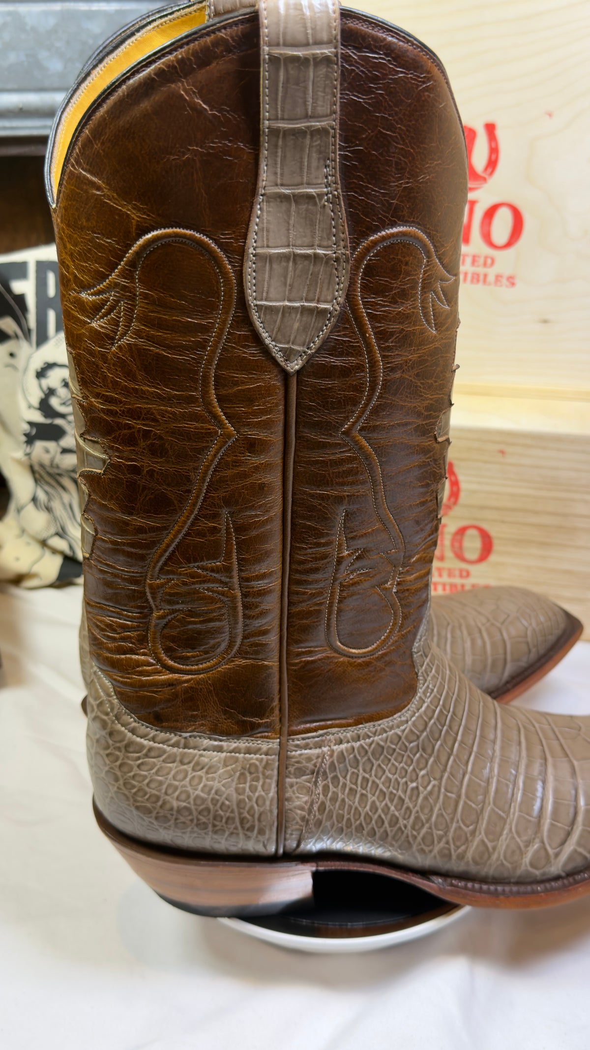 Men’s Genuine Alligator Cowboy Boots — Size 11.5 — Brand New