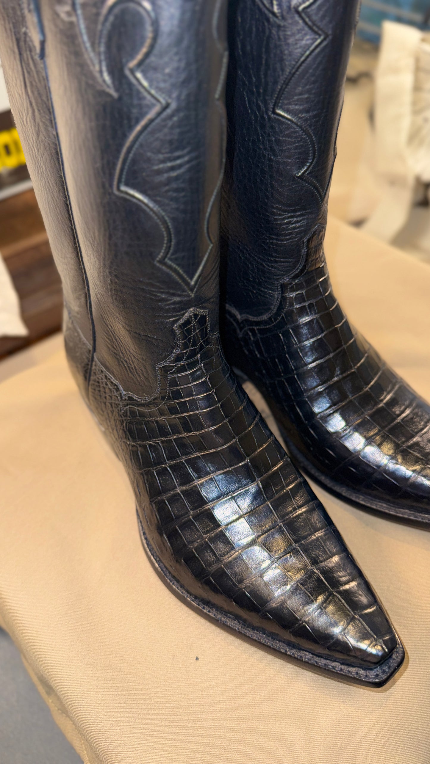 NEW-Handmade Custom Caiman Boots by Francisco Mendoza-11.5