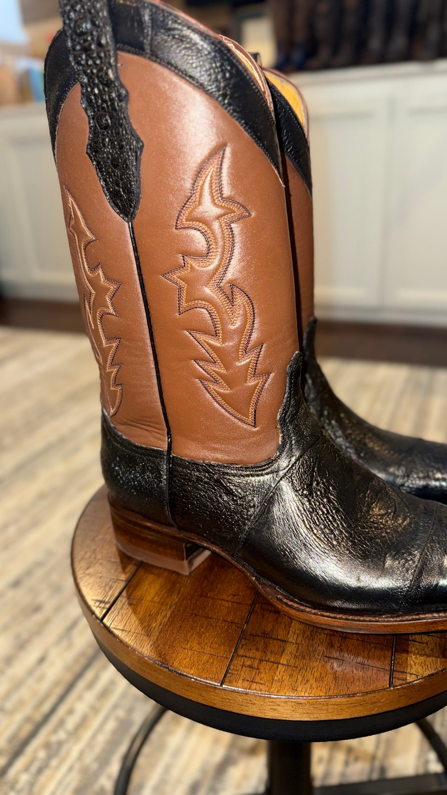 NEW-Handmade Bull Frog Boots-Black-12D