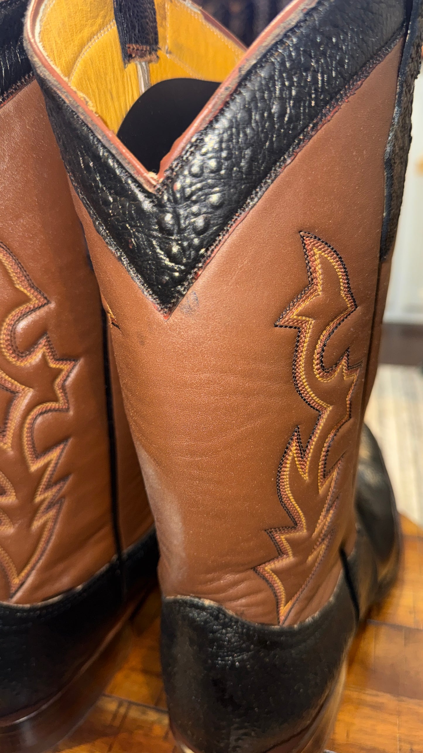 NEW-Handmade Bull Frog Boots-Black-12D