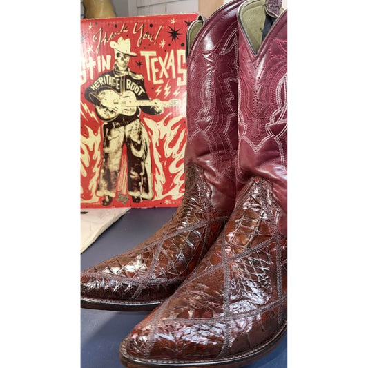 🔥 Custom Patchwork Anteater Boots – Size 12 🔥
UNO Collectibles | Rare & Discontinued Exotic