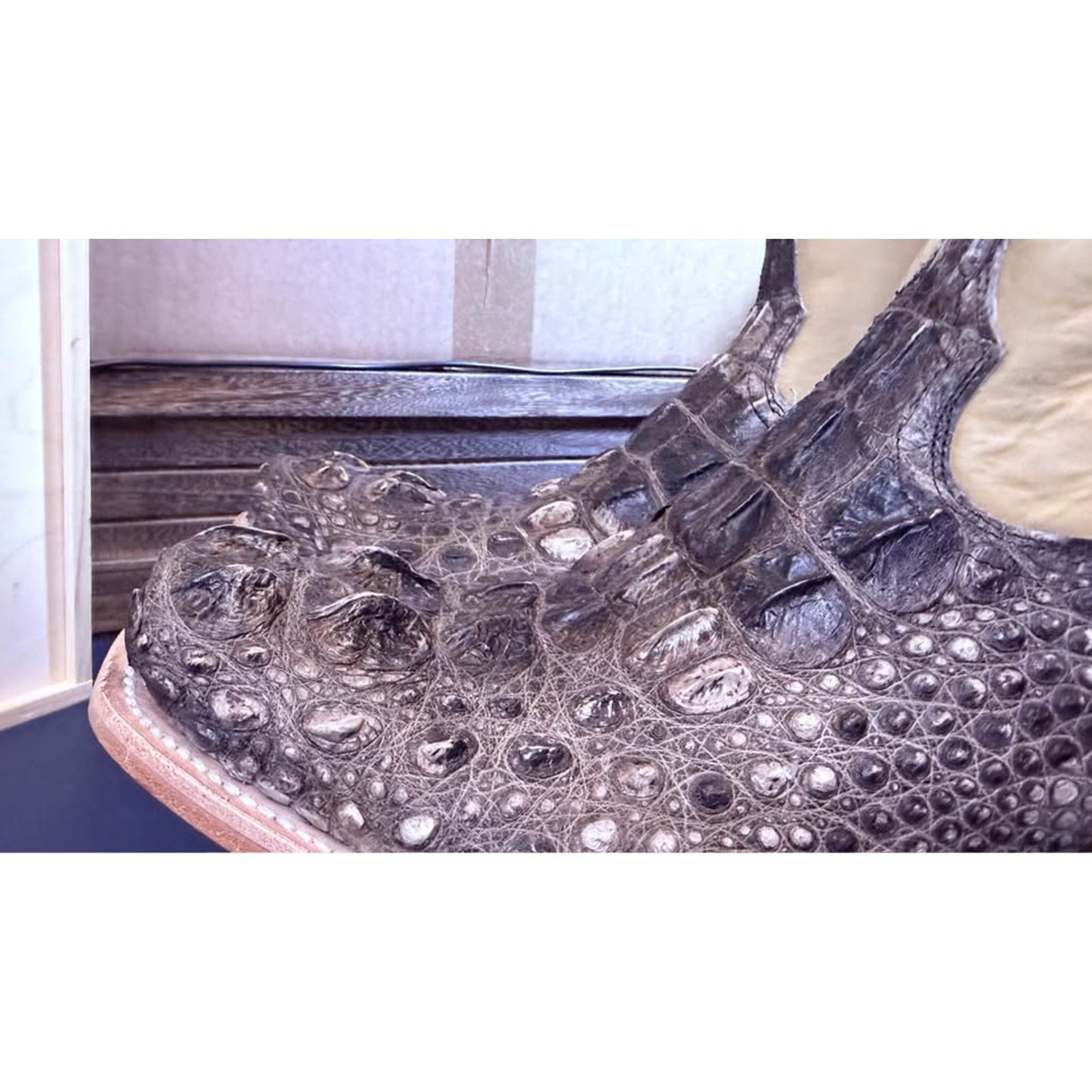 Vaccari Natural Alligator Boots + Matching Belt – 10.5E 🐊