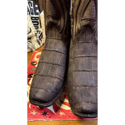 🐊TEXAS COUNTRY “CUTTER CAB” SUEDED ALLIGATOR TAIL BOOTS — DARK CHOCOLATE | SIZE 11 | BRAND NEW