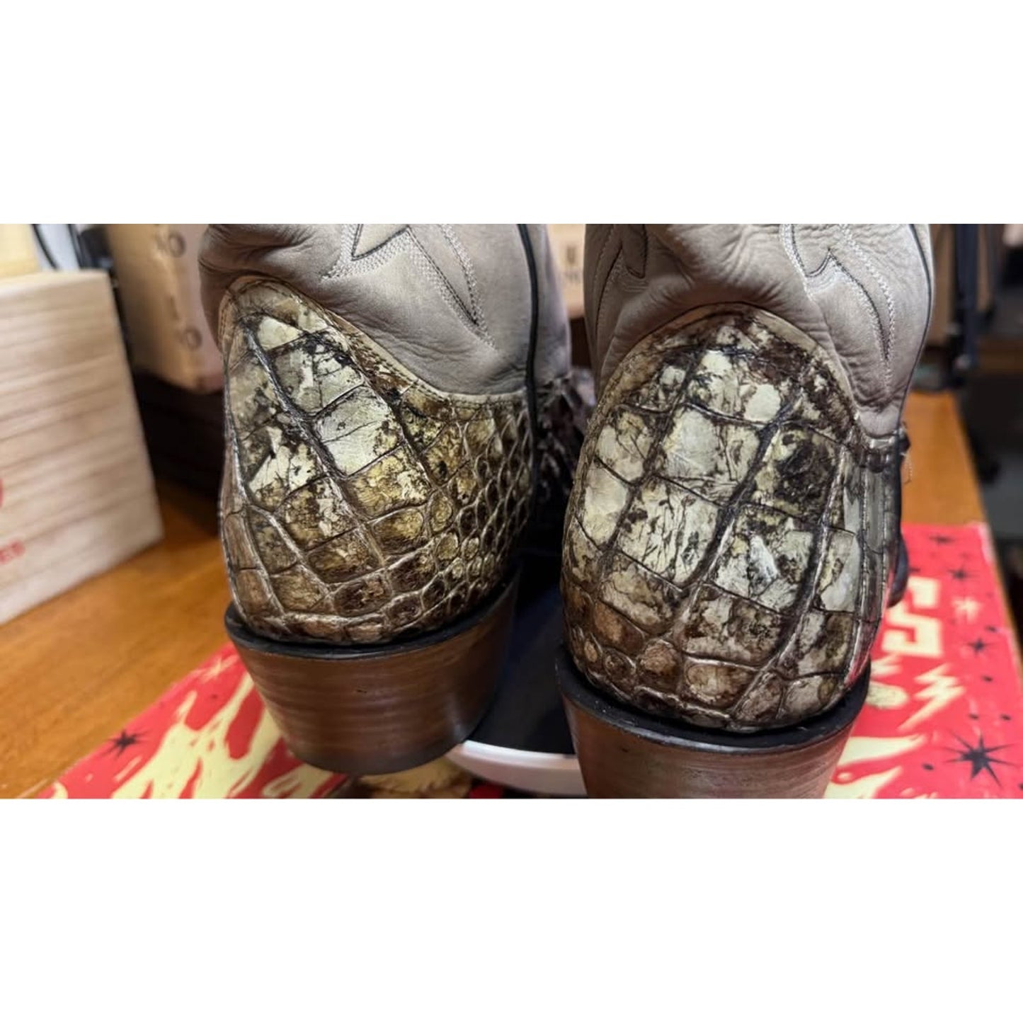 🐊 GENUINE NATURAL HORNBACK EXOTIC WESTERN BOOTS — SIZE 11.5D