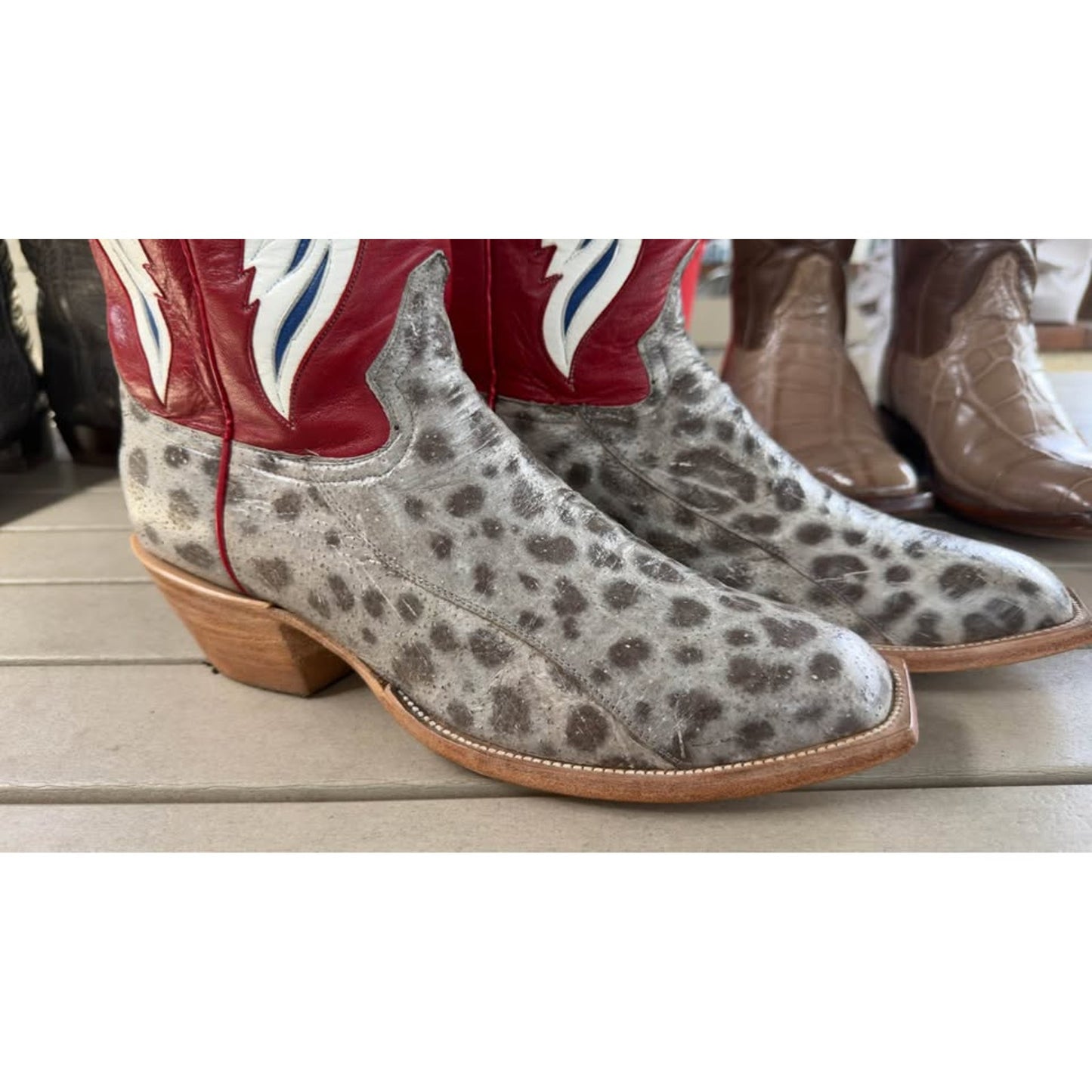 🐟CUSTOM HANDMADE WOLF FISH WESTERN BOOTS — RED WHITE & BLUE PATRIOT SHAFT | SIZE 11.5 | WITH MATCH