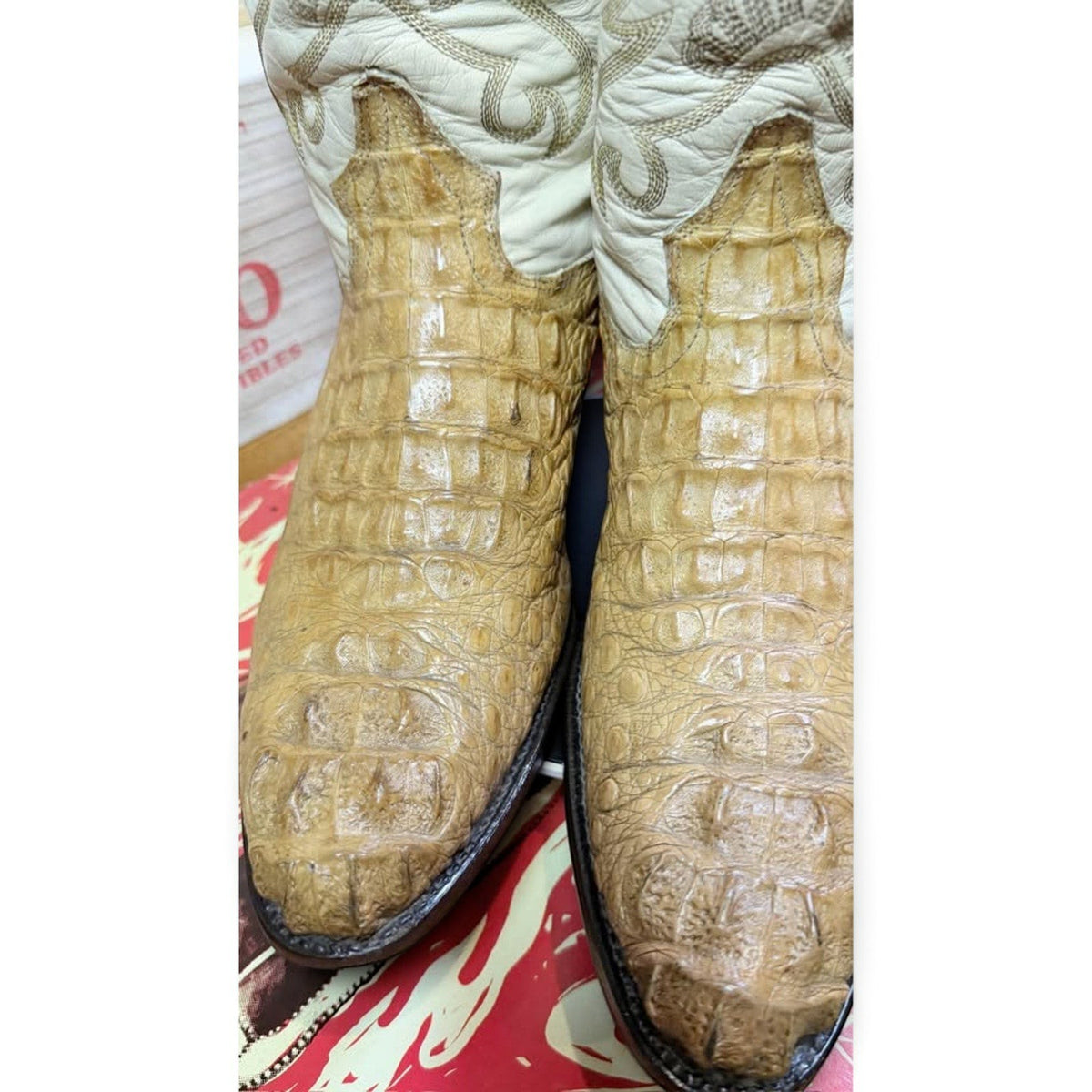 UNO Boots & Collectables tan genuine caiman hornback leather cowboy boots with cream stitched shafts